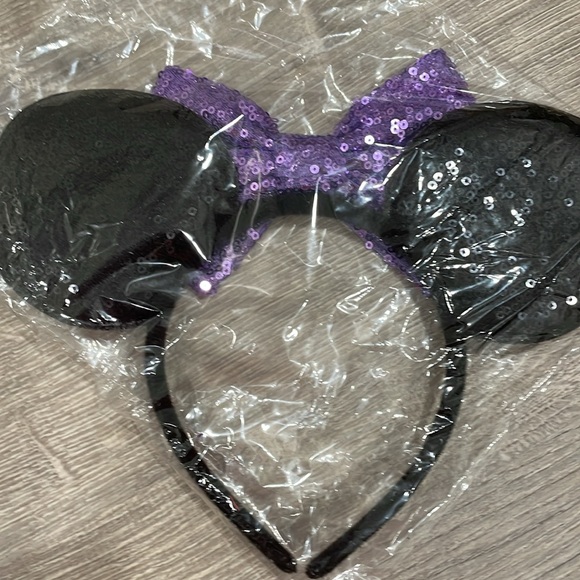 New in package Minnie Mouse Ears - Picture 2 of 2